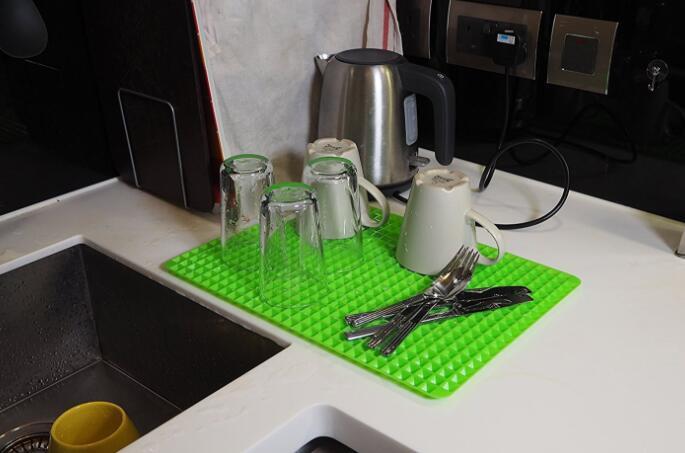 Microwave Grill Mat Multifunctional Silicone Insulation Pad Microwave Grill Mat Multifunctional Silicone Insulation Pad