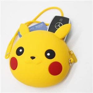 Pikachu รถป้องกันกุญแจซิลิโคนฝาครอบถุงกุญแจ
